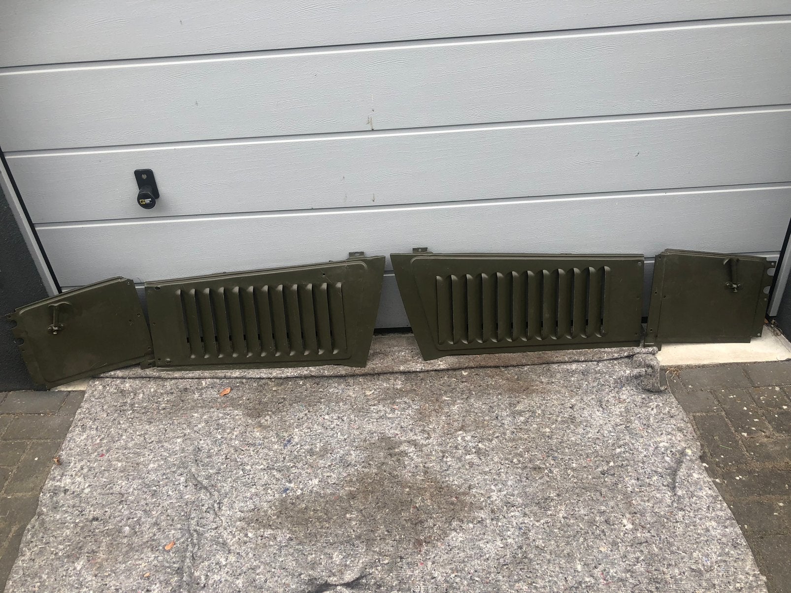 GMC CCKW plaatwerk body panels US WW2, Ophalen of Verzenden, Nederland, Embleem of Badge
