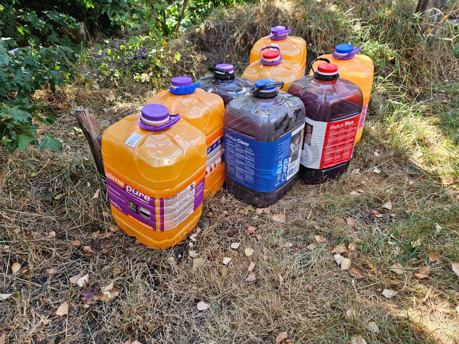 Petroleum vaten leeg t.e.a.b., Huis en Inrichting, Kachels, Ophalen, Gebruikt, Overige brandstoffen, Petroleumkachel
