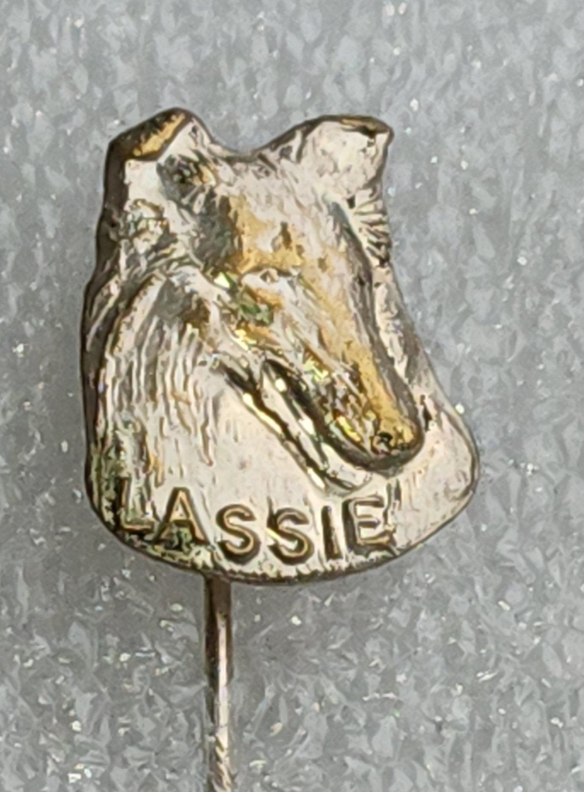 Vintage Lassie Speldje - Collie Hond, Ophalen of Verzenden, Gebruikt, Dier of Natuur, Speldje of Pin