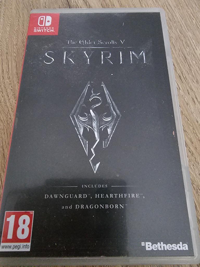 Skyrim voor Nintendo Switch, Spelcomputers en Games, Games | Nintendo Switch, Gebruikt, Role Playing Game (Rpg), 1 speler, Vanaf 18 jaar
