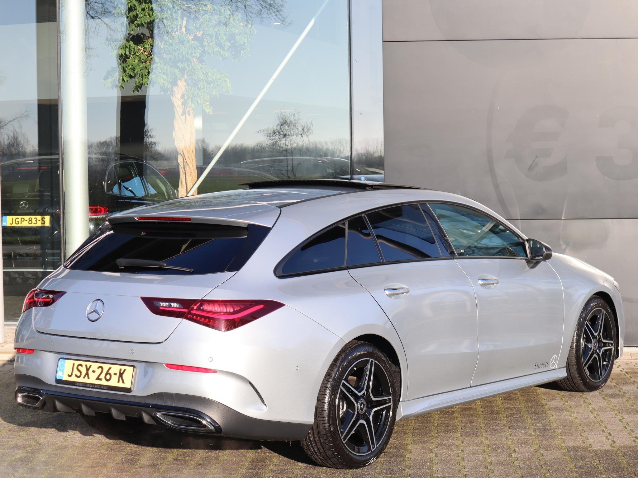 Mercedes-Benz CLA-klasse Shooting Brake 180 Star Edition AMG, CLA, 4 cilinders, Origineel Nederlands, Zilver of Grijs