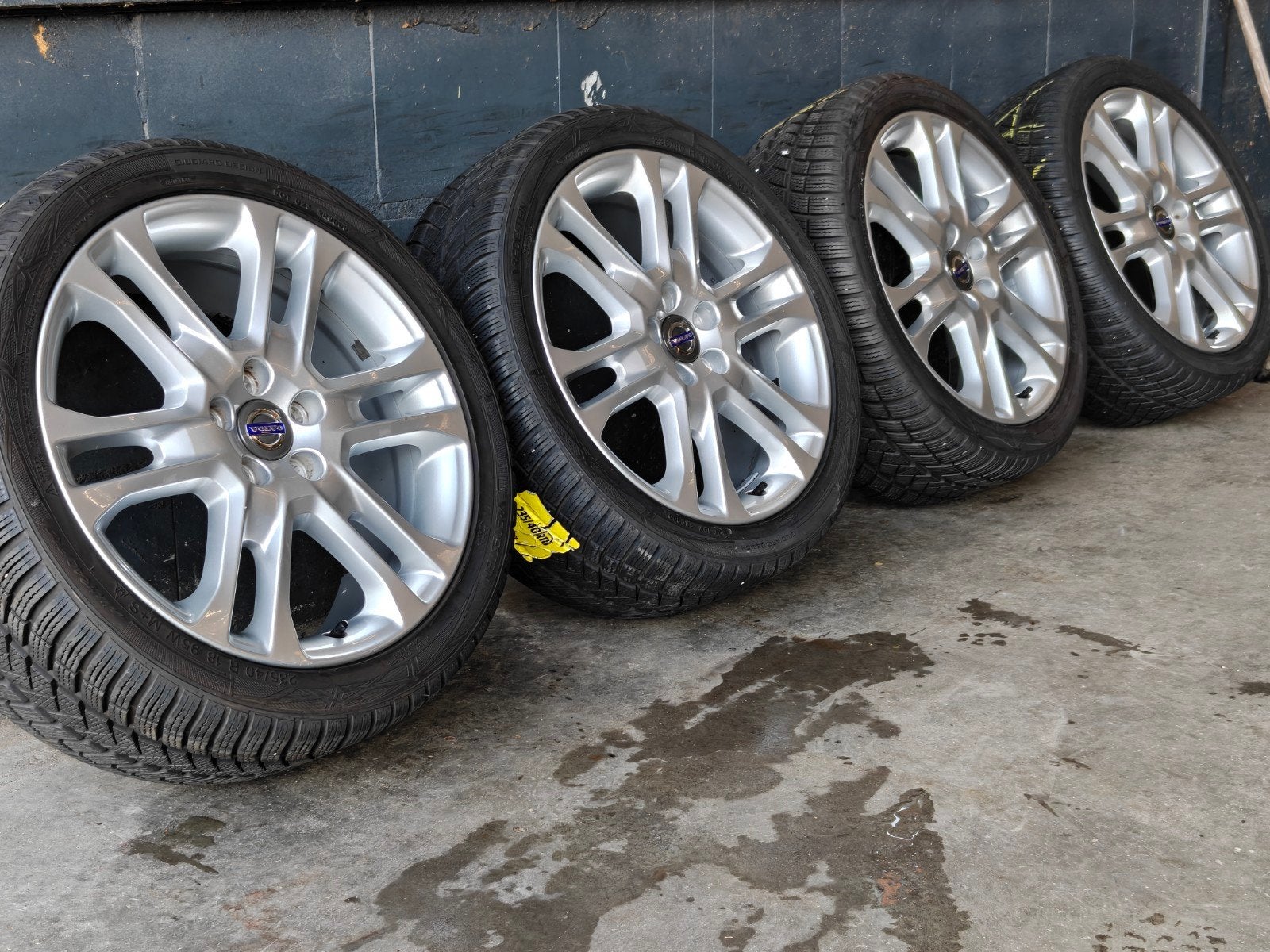18" Originele Volvo V60 V70 S60 S80 Winterset Vredestein, Gebruikt, Banden en Velgen, 235 mm, Volvo