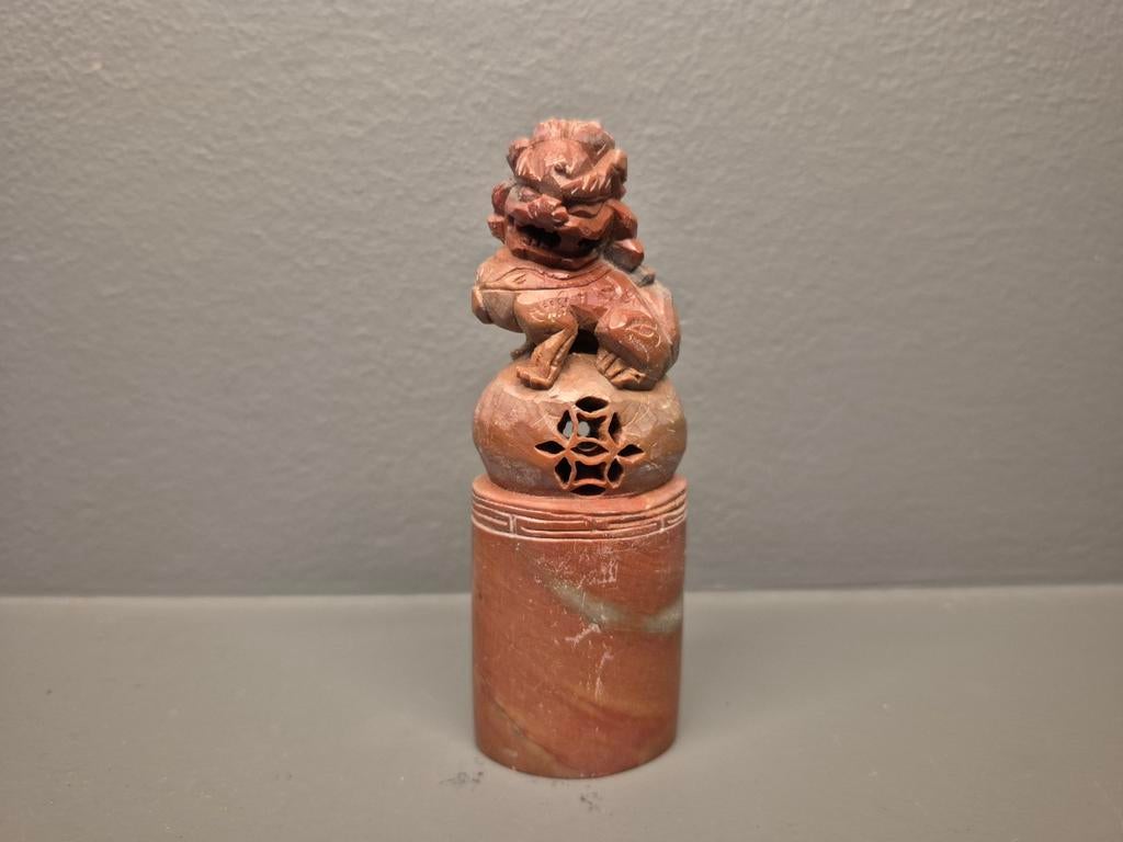 Oude Speksteen lakstempel, Ophalen of Verzenden