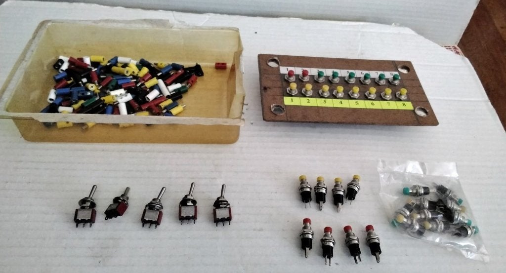Stekkers en (drukknoppen), Hobby en Vrije tijd, Overige merken, Gelijkstroom of Wisselstroom, Overige typen, Ophalen of Verzenden
