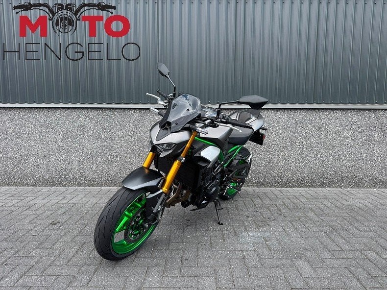 Kawasaki Z900 SE PERFORMANCE AKRAPOVIC (bj 2026), Bedrijf, Info@kawasaki.nl, Jacobus Spijkerdreef 1-3
2132 PZ  Hoofddorp, NL, Kawasaki Motors Europe N.V.