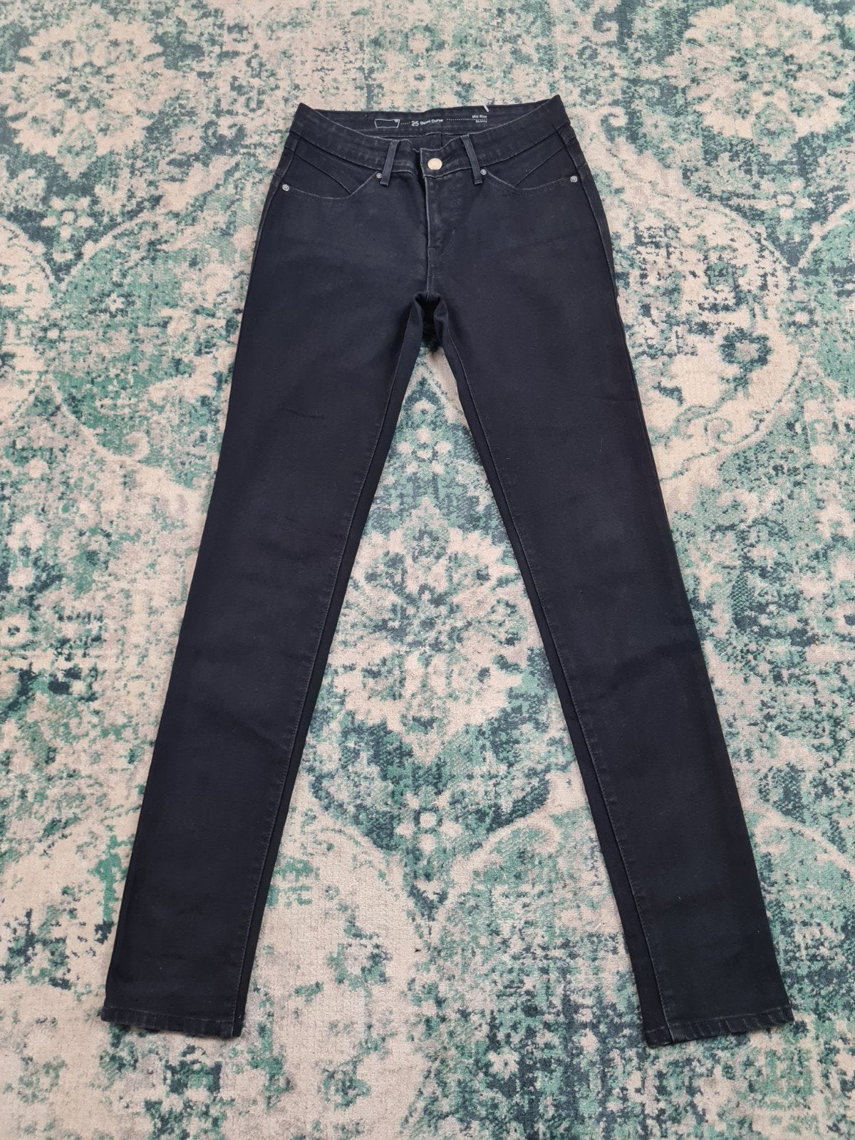 Levi’s slight curve mid rise skinny W25 L32 Tulsi2532, Zwart, Ophalen of Verzenden, Zo goed als nieuw, W27 (confectie 34) of kleiner