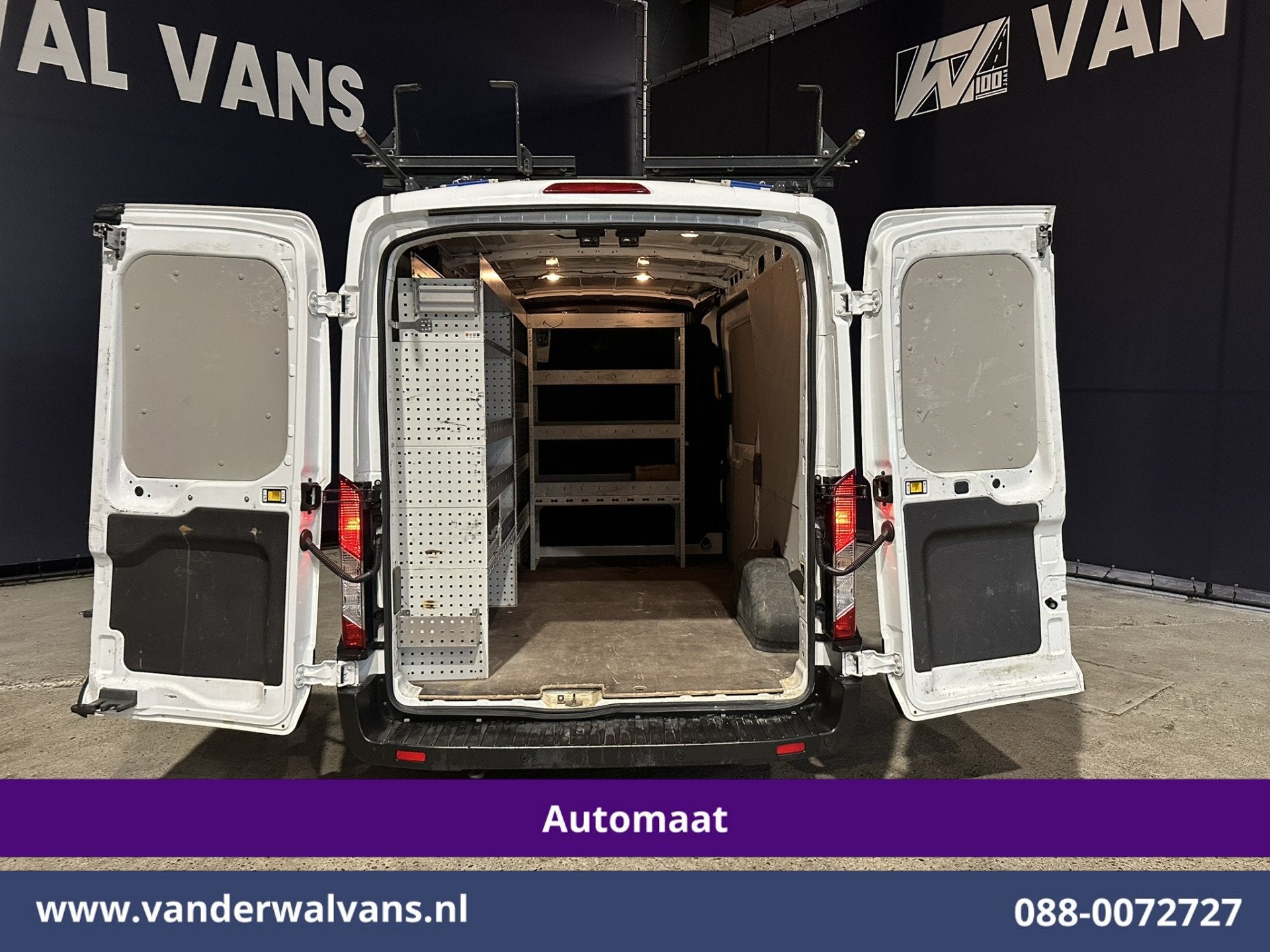 Ford Transit 2.0 TDCI 131pk Automaat L2H2 inrichting Euro6 A, Dealer onderhouden, Stof, 4 cilinders, 1850 kg