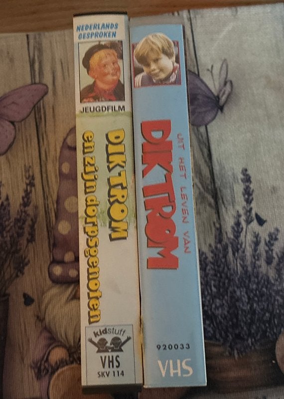 Dik Trom VHS - Uit het leven van Dik Trom & zijn dorpsgenote, Alle leeftijden, Ophalen of Verzenden, Gebruikt, Overige genres