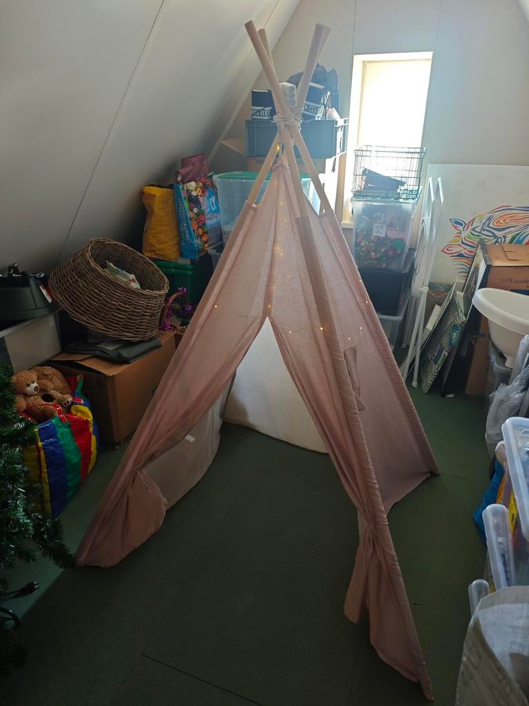 Roze wigwam/tipi met speelkleed voor uren speelplezier, Ophalen of Verzenden, Zo goed als nieuw