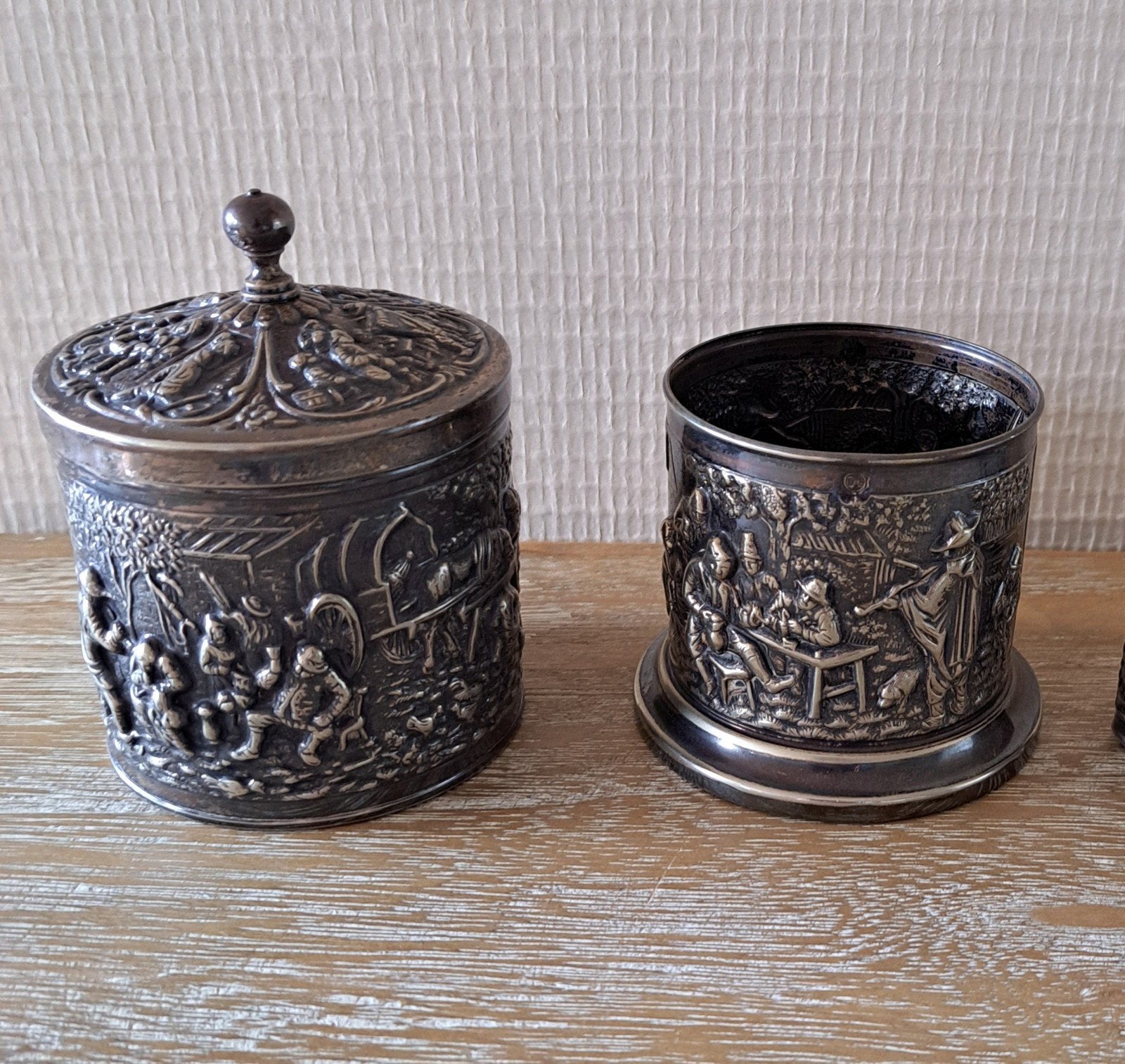 Verzilverd theebusje en lepelvaasje van Douwe Egberts, Ophalen of Verzenden