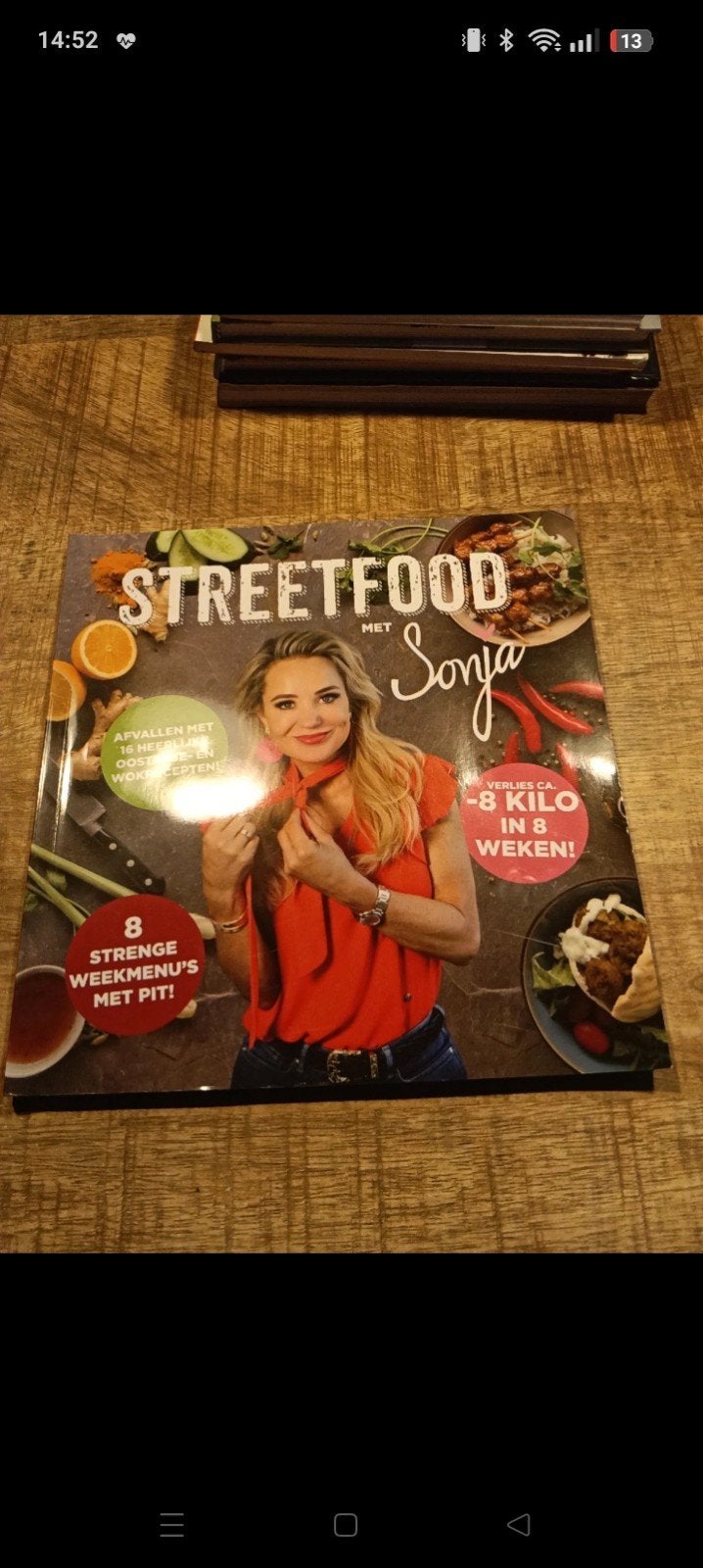 Kookboeken Sonja Bakker: Bella Italia! & Streetfood, Boeken, Italië, Hoofdgerechten, Ophalen of Verzenden, Zo goed als nieuw