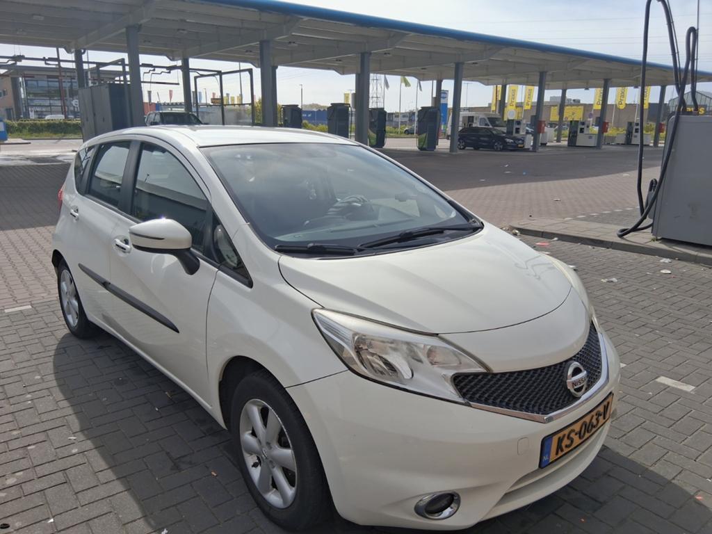 Nissan note 1.2 59KW/80PK  2015 Wit, Voorwielaandrijving, Euro 5, Stof, Zwart