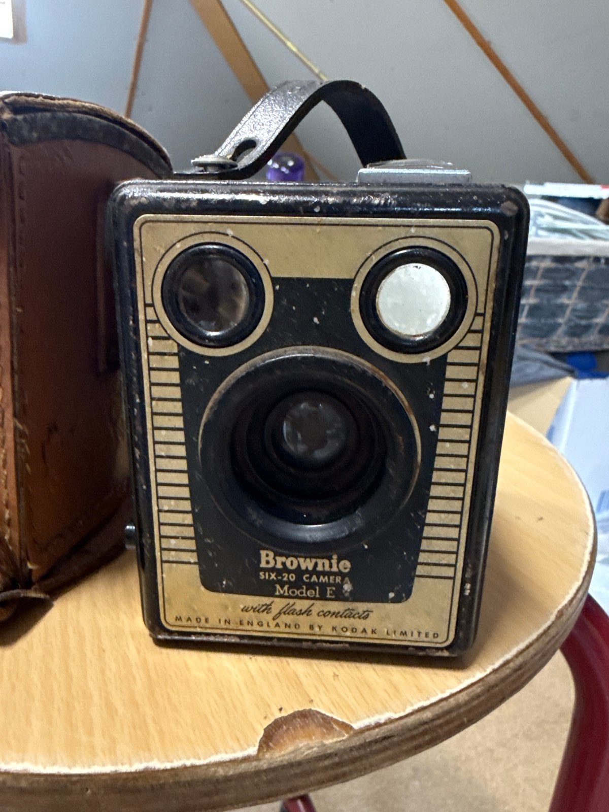 Antieke Kodak Brownie Six-20 Model E camera, Audio, Tv en Foto, Fotocamera's Analoog, Ophalen of Verzenden, Gebruikt, Compact
