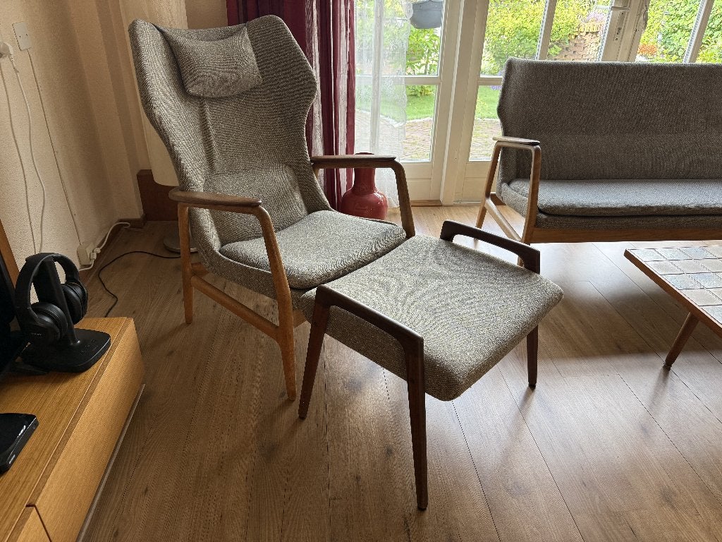 Bovenkamp herenfauteuil Aksel Bender Madsen + voetenbank '63, Hout, Minder dan 75 cm, Zo goed als nieuw, 50 tot 75 cm