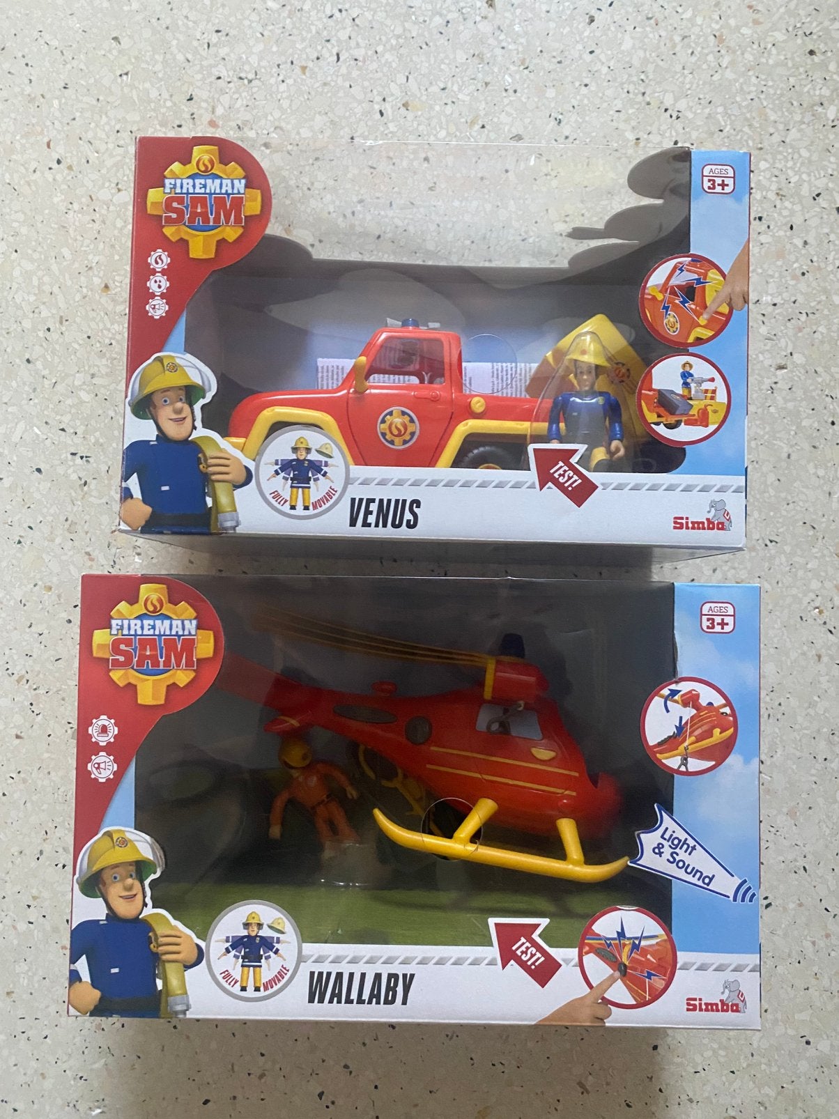 2 sets Brandweerman Sam in doos Venus en Wallaby, Verzenden, Zo goed als nieuw