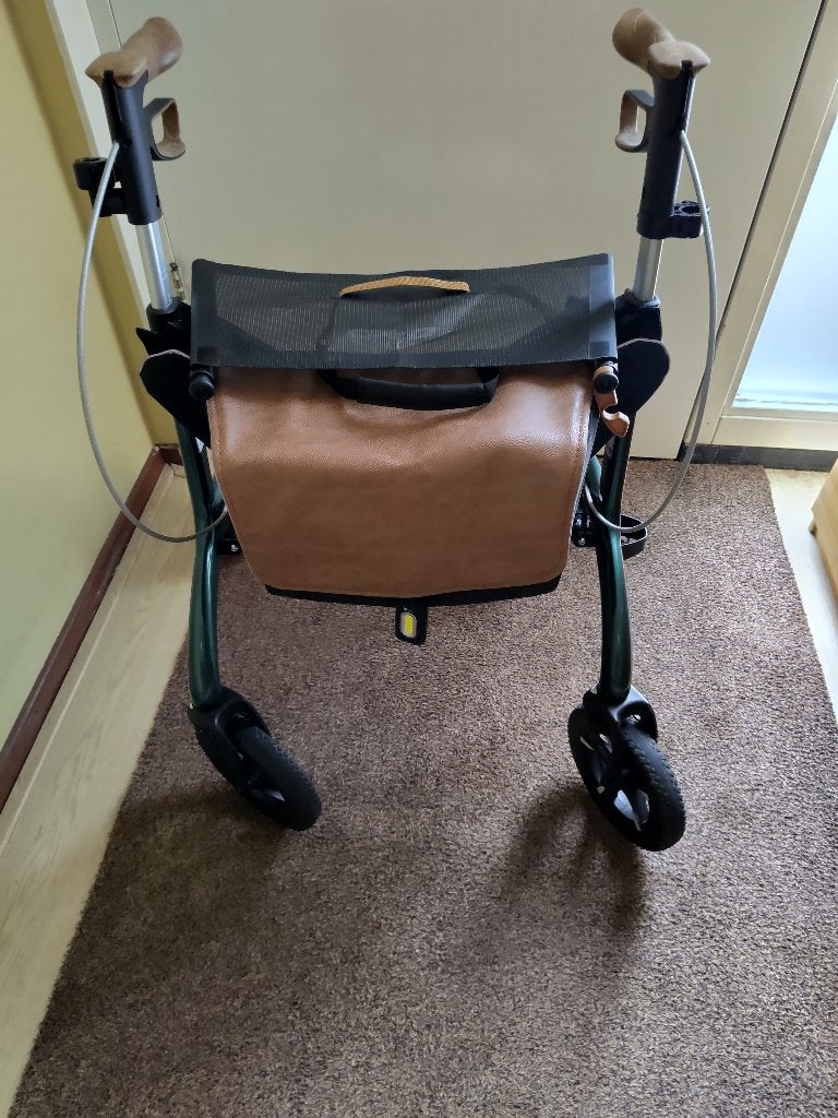 Rollator Saljol, Ophalen, Lichtgewicht, Zo goed als nieuw