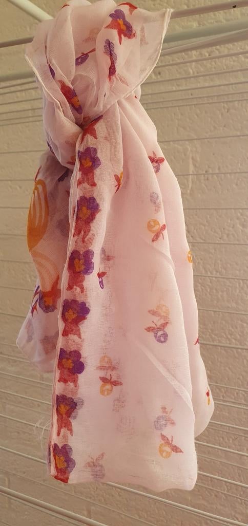 Heel veel sjaaltjes! Allerlei kleuren en maten €2,50 per st., Ophalen of Verzenden, Zo goed als nieuw, Maat 46/48 (XL) of groter