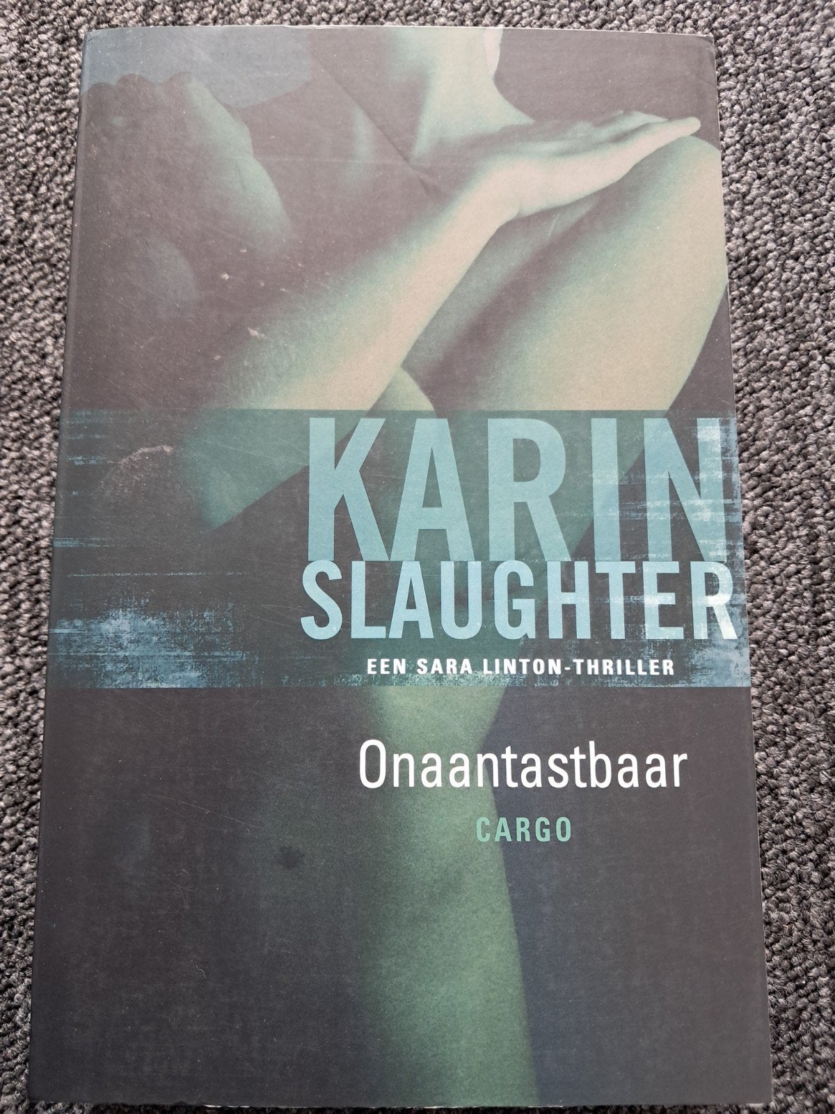 Karin Slaughter - Onaantastbaar, Wereld overig, Ophalen of Verzenden, Zo goed als nieuw, Karin Slaughter