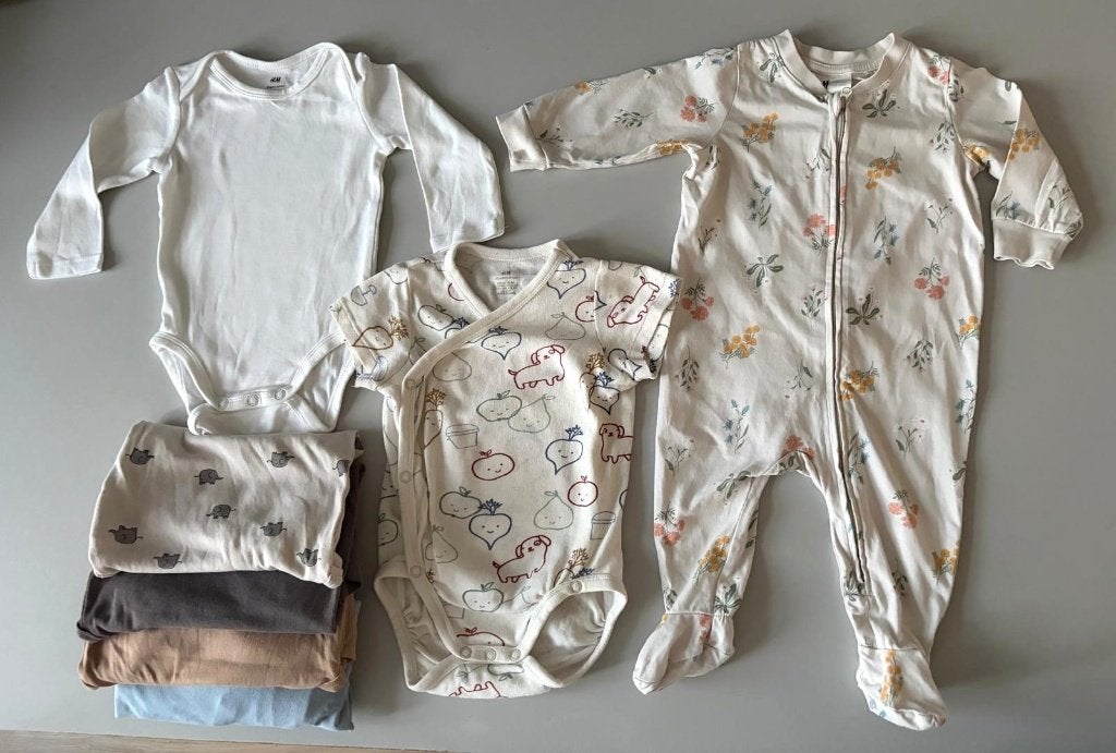 H&M babykleding maat 68 – 7 stuks – biologisch katoen, Kinderen en Baby's, Babykleding | Maat 68, Nacht- of Onderkleding, Jongetje of Meisje
