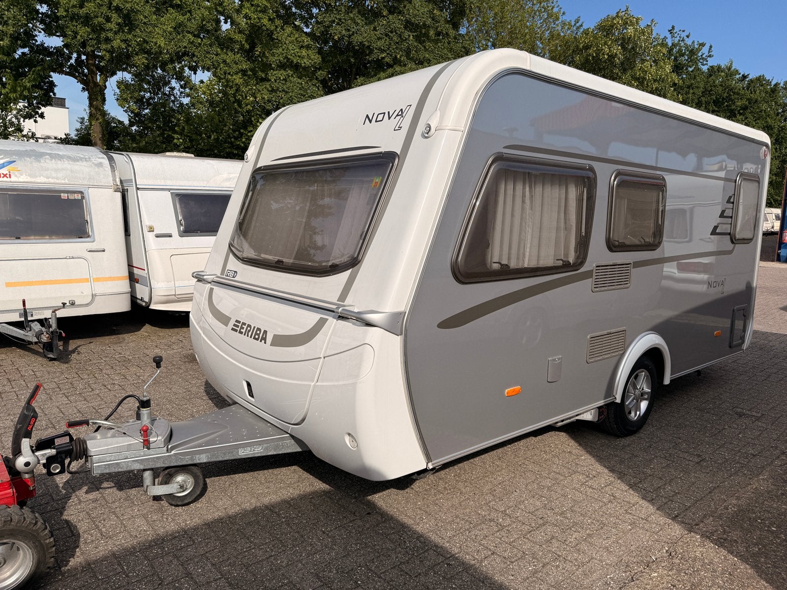 Eriba Nova 465 2019 caravan met tent en mover nieuwstaat, Mover, Rondzit, Bedrijf, Eriba