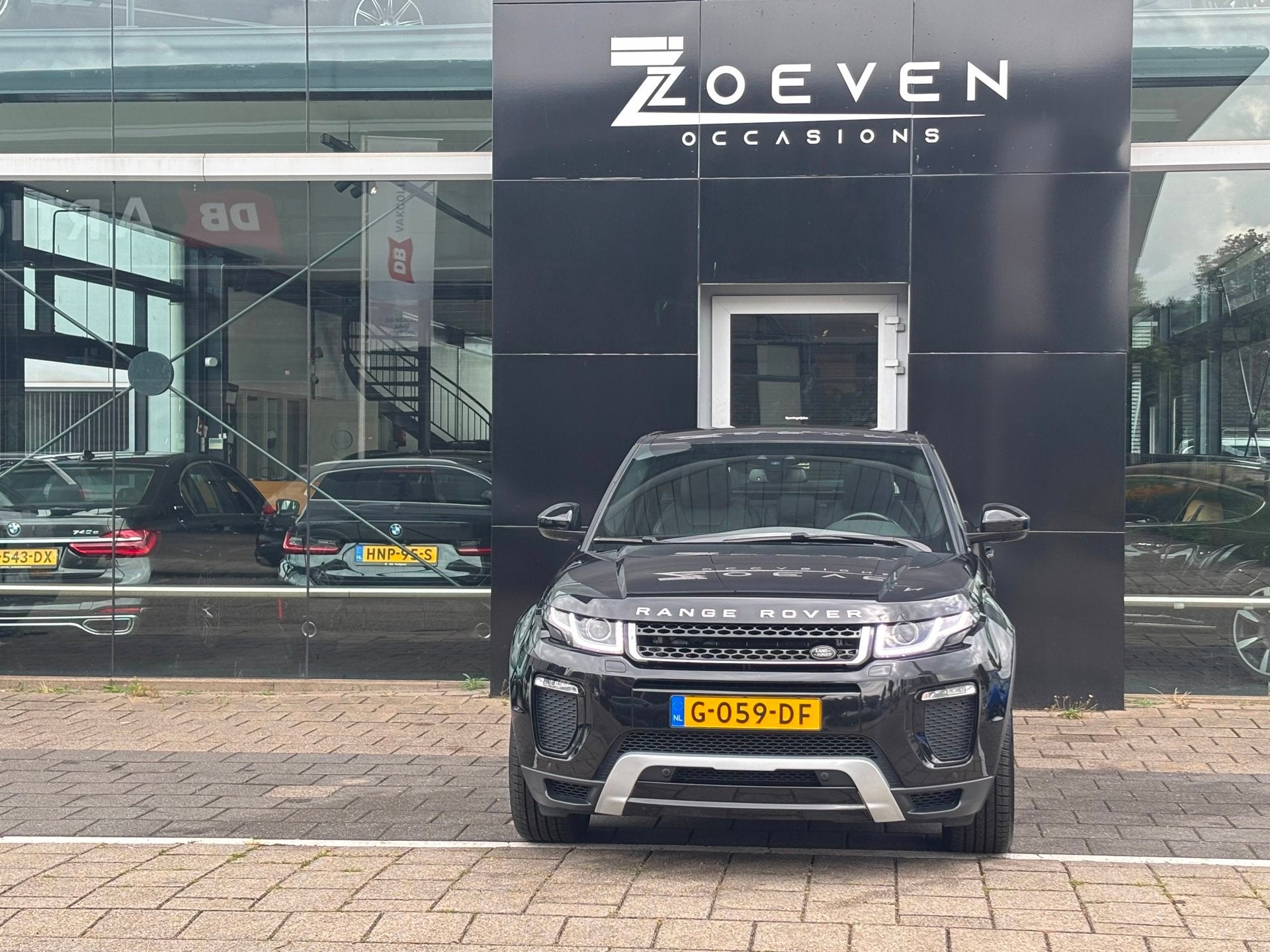 Land Rover Range Rover Evoque 2.0 TD4 HSE, Gebruikt, Euro 6, Zwart, Bedrijf