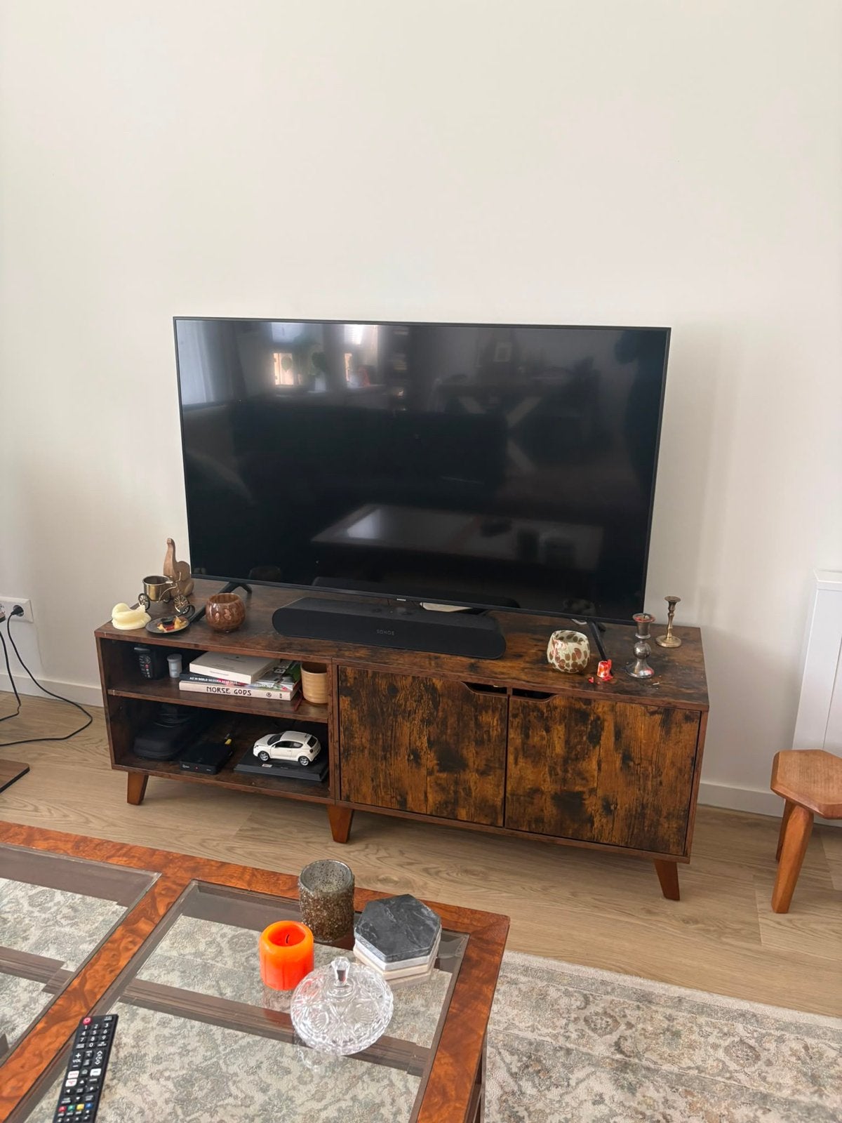 Mooie houten tv-kast - 140x40x50 cm, Ophalen, Gebruikt, Hout, Cd's