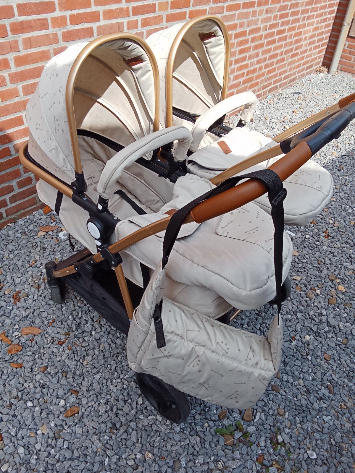 Duo kinderwagen met voetenzakken en accessoires, Kinderen en Baby's, Kinderwagens en Combinaties, Duowagen, Zo goed als nieuw