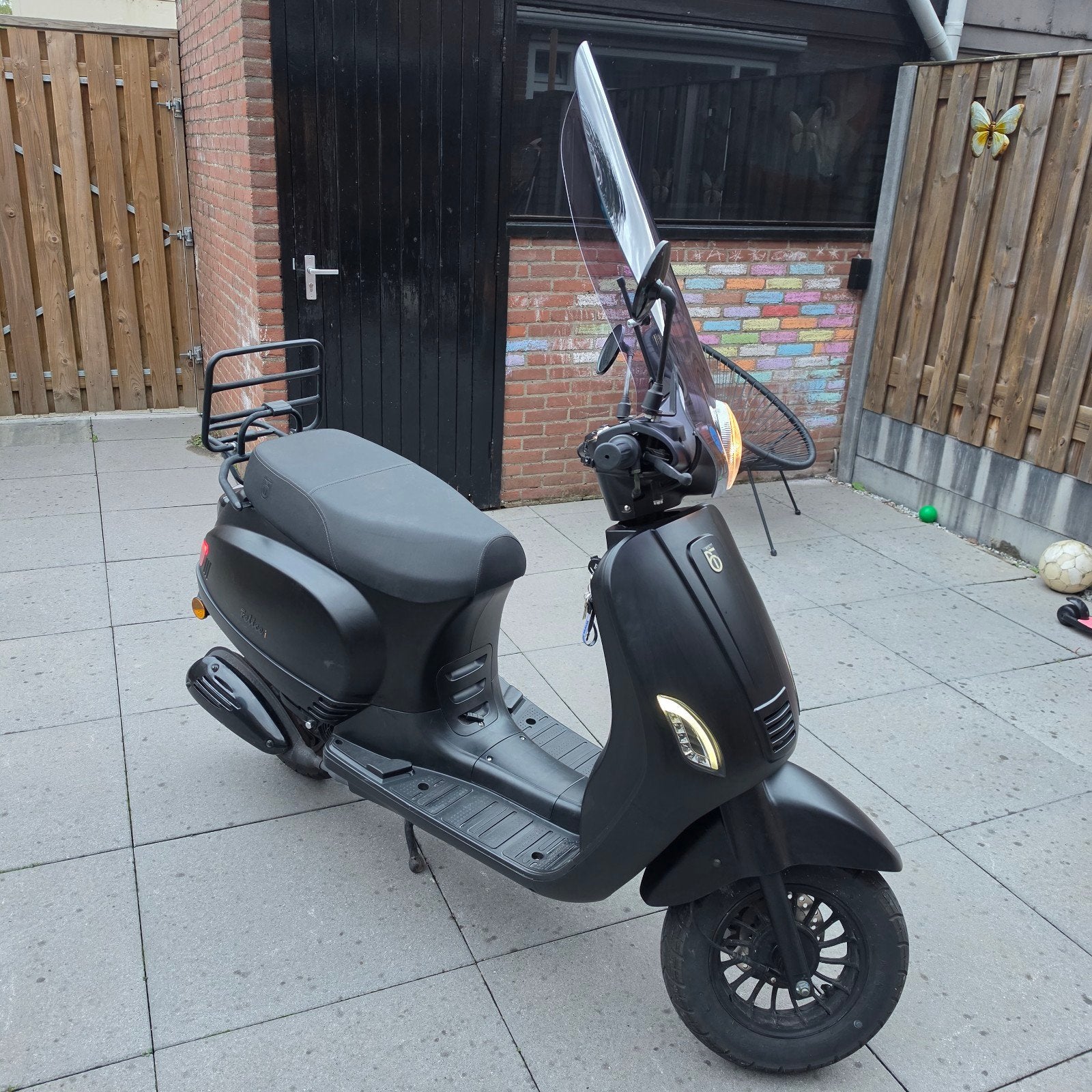 Btc snorscooter Felice Sport E4, Ophalen, Overige modellen, Zo goed als nieuw, Benzine