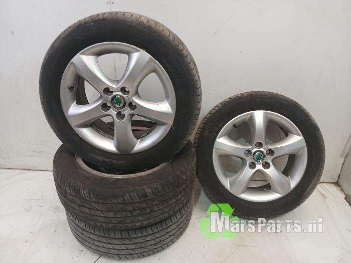 Velgen set + banden van een Skoda Fabia, Gebruikt, -, -, Ophalen of Verzenden