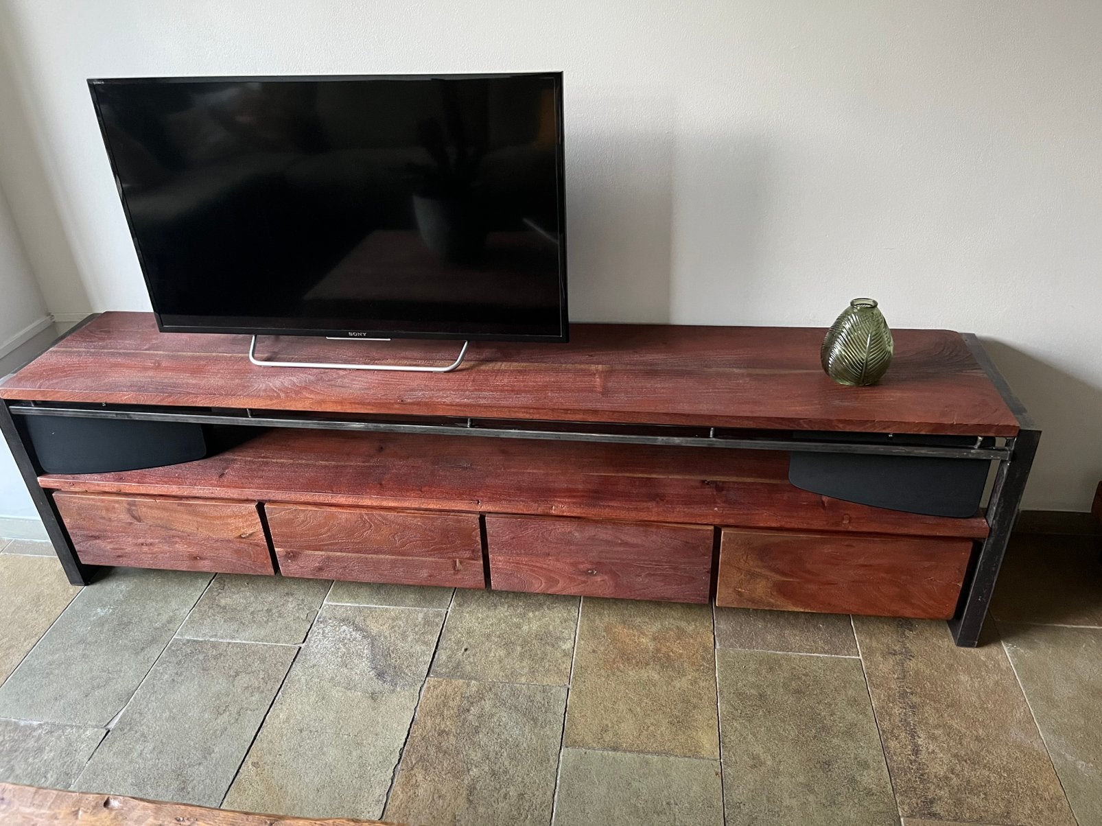 Tv meubel met 4 lades, Huis en Inrichting, Kasten | Televisiemeubels, Ophalen, Overige materialen, Zo goed als nieuw, 200 cm of meer