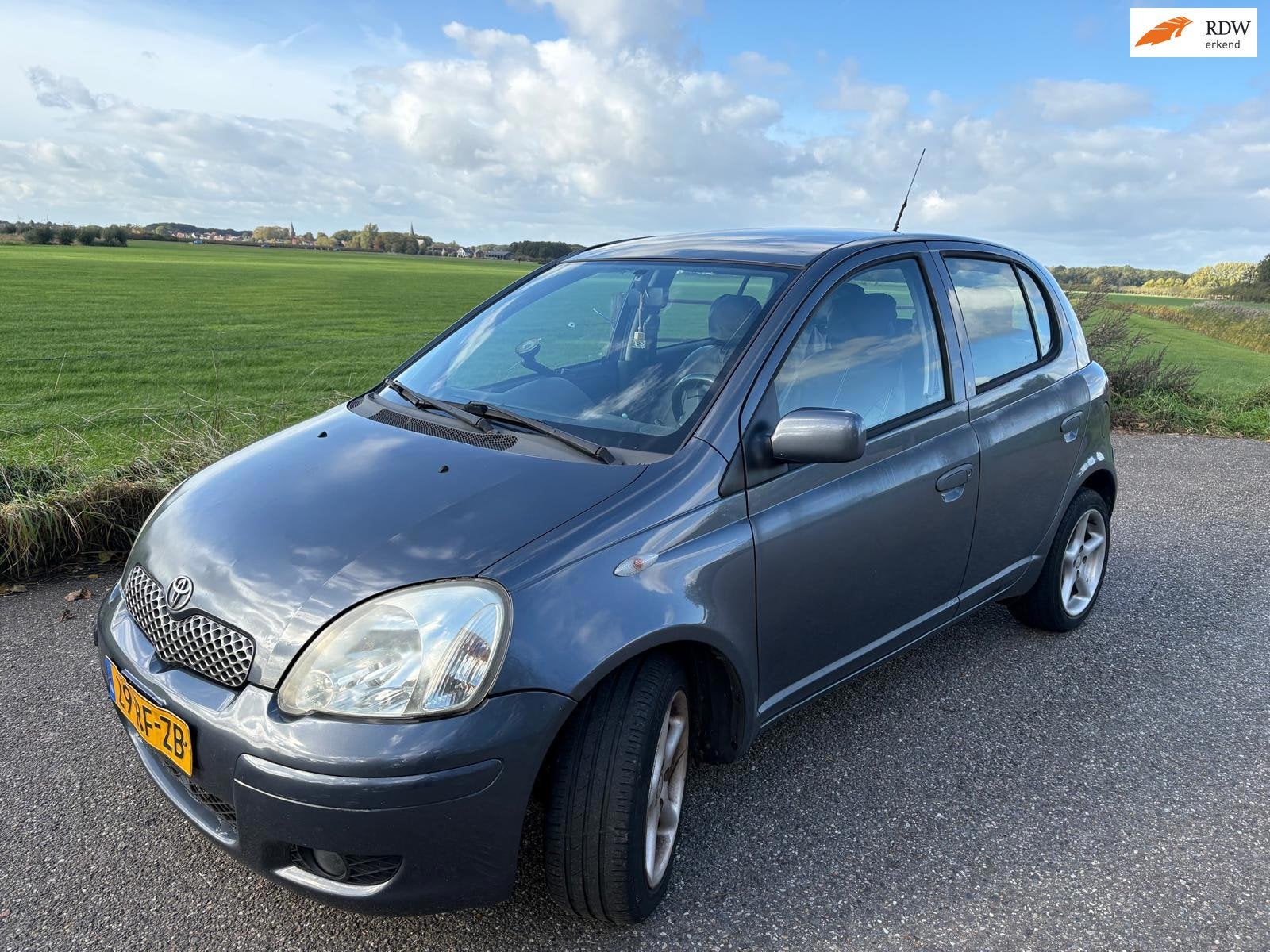 Toyota Yaris 1.3 VVT-i S-Line/ facelift model/ 5 doors/ 2005, Voorwielaandrijving, Gebruikt, 4 cilinders, Origineel Nederlands