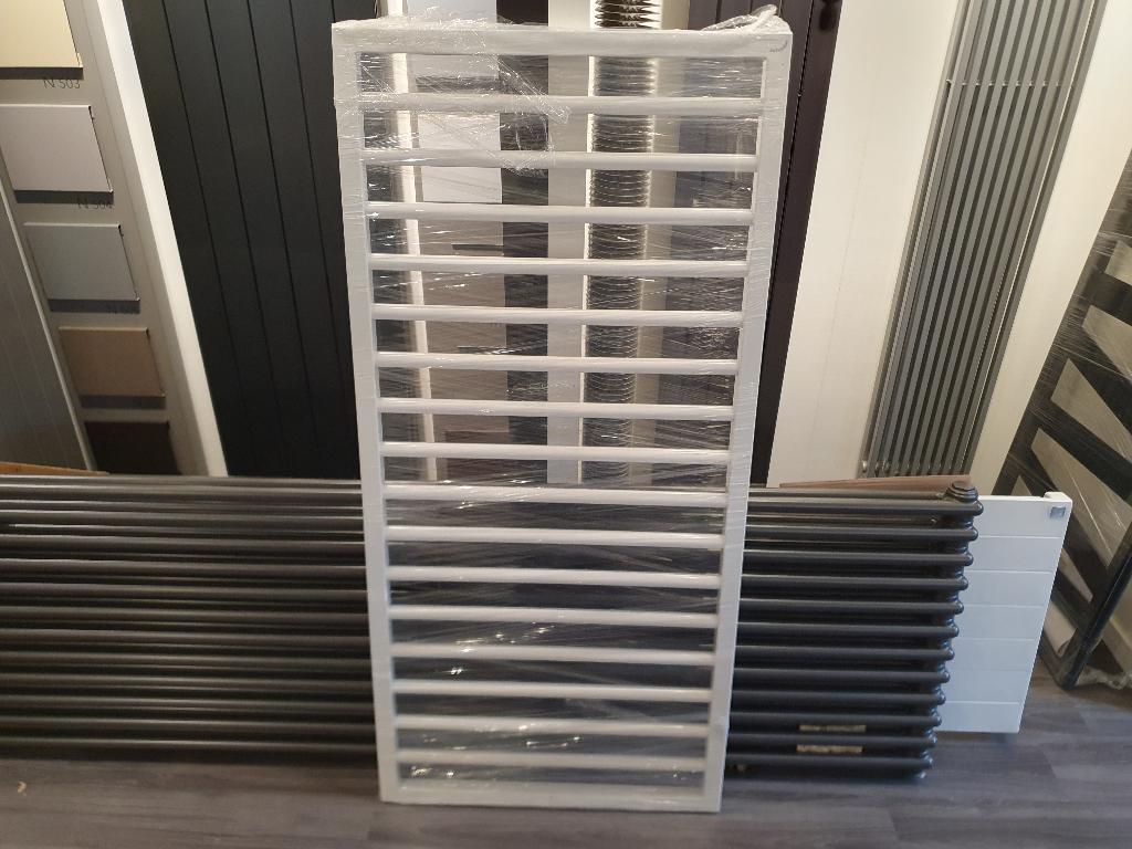 Schitterende nieuwe design radiator, 500 tot 800 watt, Hoog rendement (Hr), Radiator, Nieuw