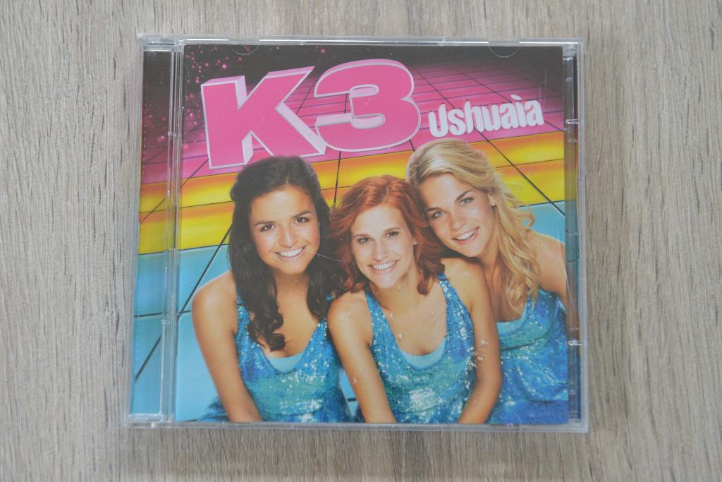 K3 -- USHUAIA -- 2CDbox 24 geweldige nummers, Cd's en Dvd's, Verzenden, Zo goed als nieuw, Boxset