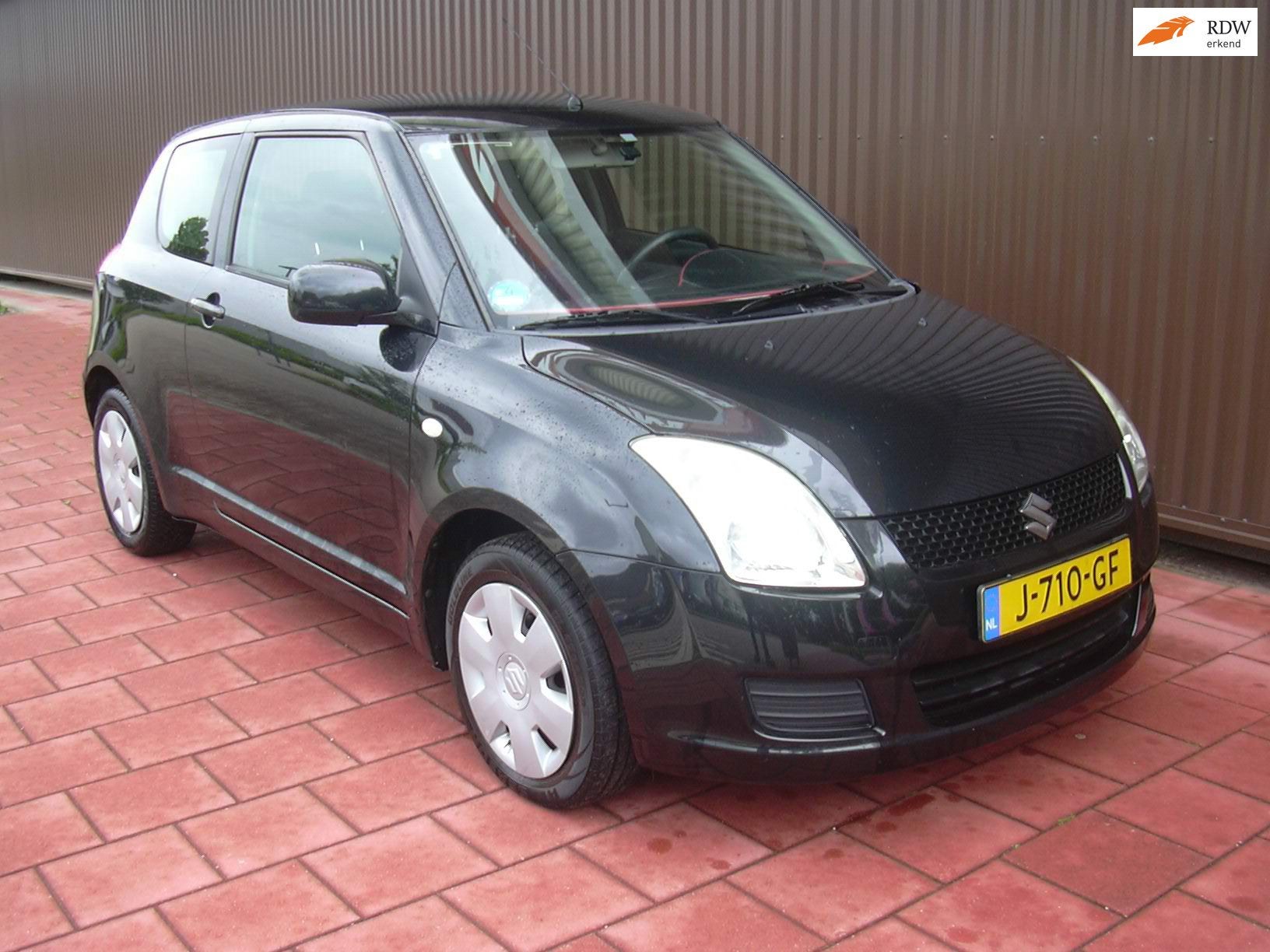 Suzuki Swift 1.3 Base, Auto's, Gebruikt, 31 €/maand, Handgeschakeld, 93 pk