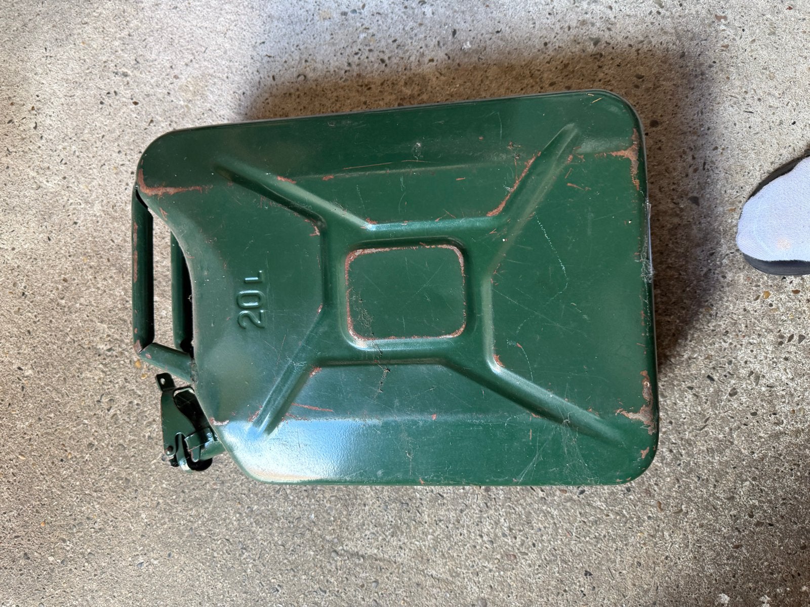 Vintage 20L Jerrycan - Groen Metalen Brandstofkan, Ophalen of Verzenden
