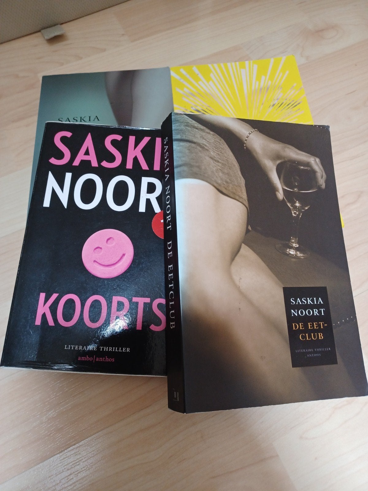 Saskia Noort - De Eetclub (Literaire thriller), Ophalen of Verzenden, Gelezen, Saskia Noort, Nederland