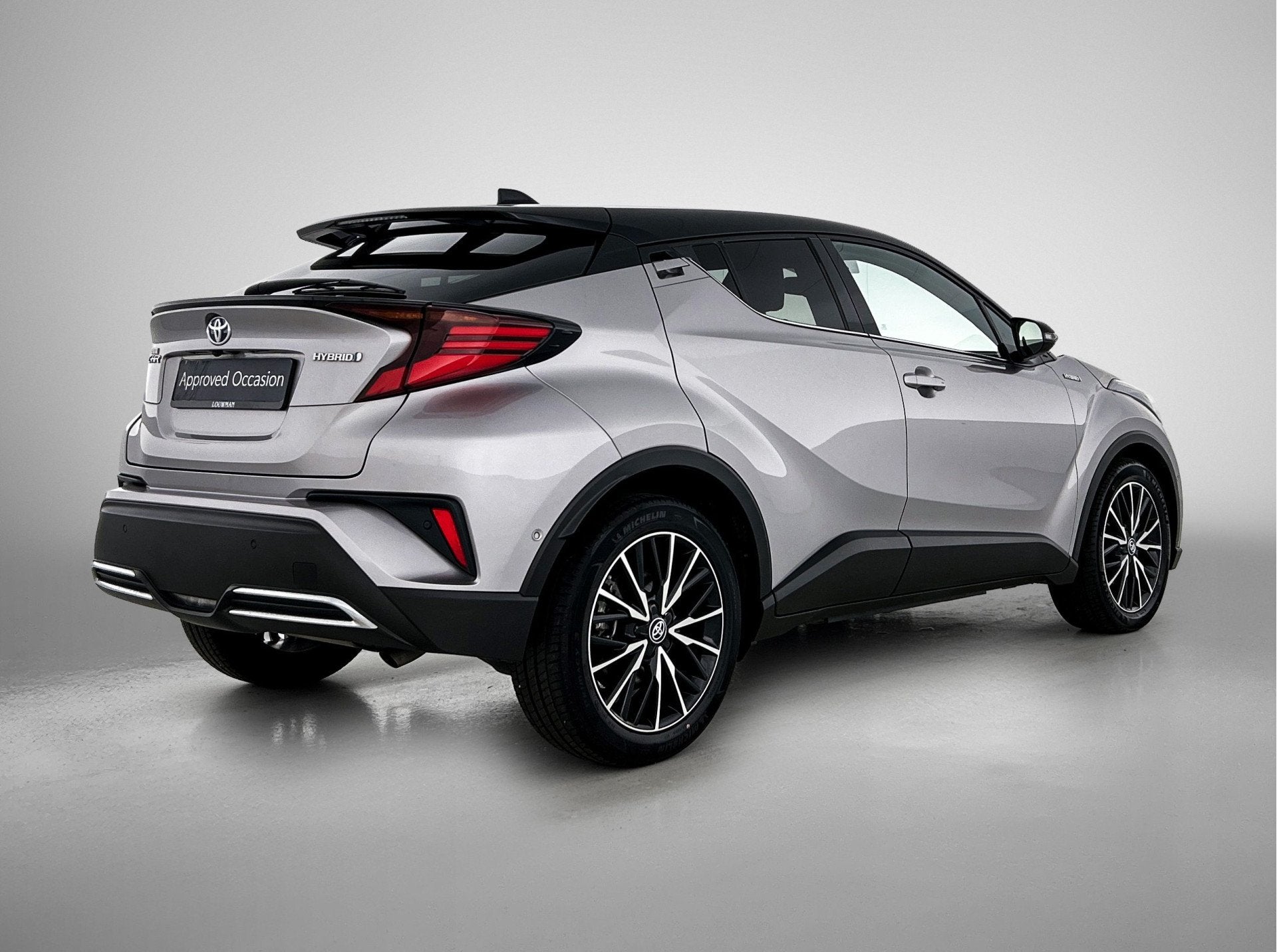Toyota C-HR 2.0 Hybrid Executive | JBL | Dodehoek detectie |, Auto's, 12 maanden, Leder, Bedrijf, 19 km/l