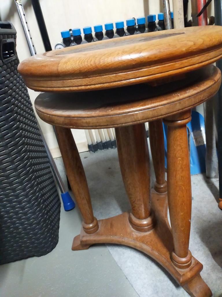 Piano kruk, eikenhout, rond, verstelbaar, goede conditie, Ophalen