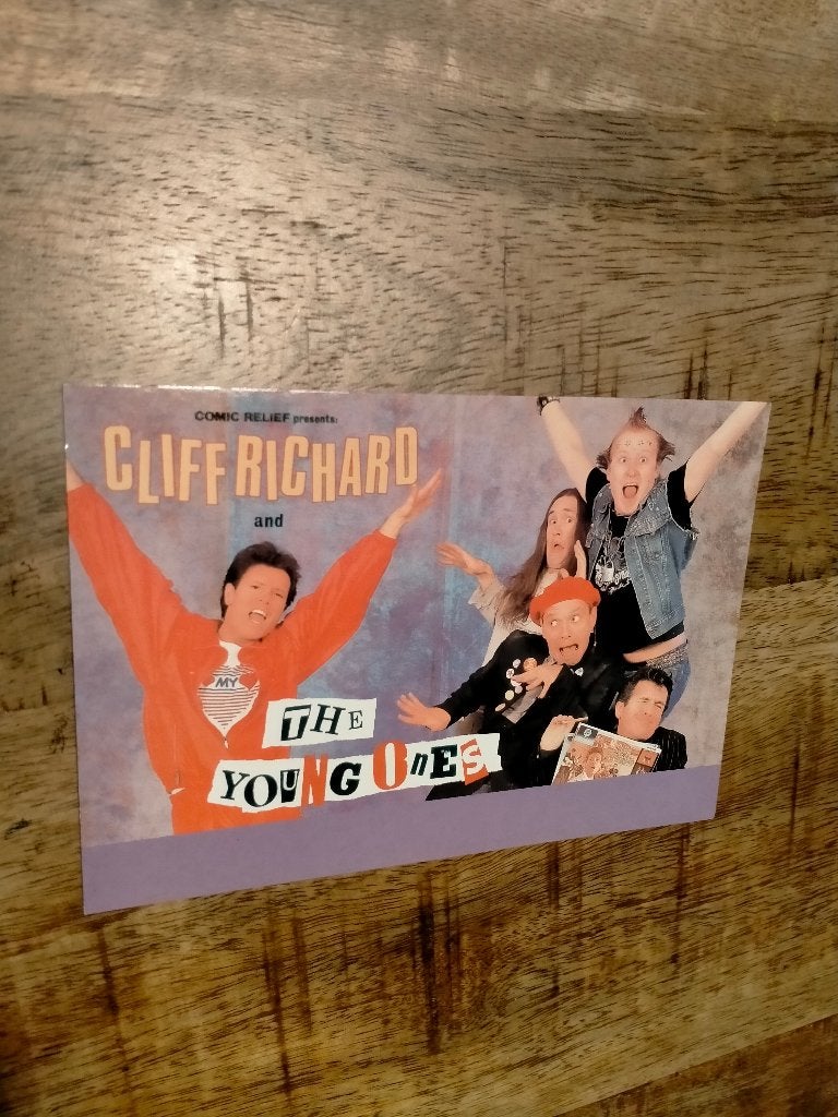 Cliff Richard & The Young Ones vintage muziek ansichtkaart, Ophalen of Verzenden, Zo goed als nieuw, Foto of Kaart