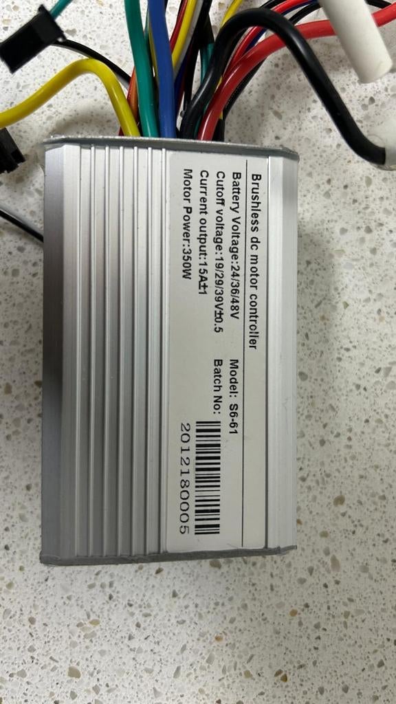 Brushless DC Motor Controller S6-61 24/36/48V 350W, Fietsen en Brommers, Elektrische fietsen, Ophalen of Verzenden