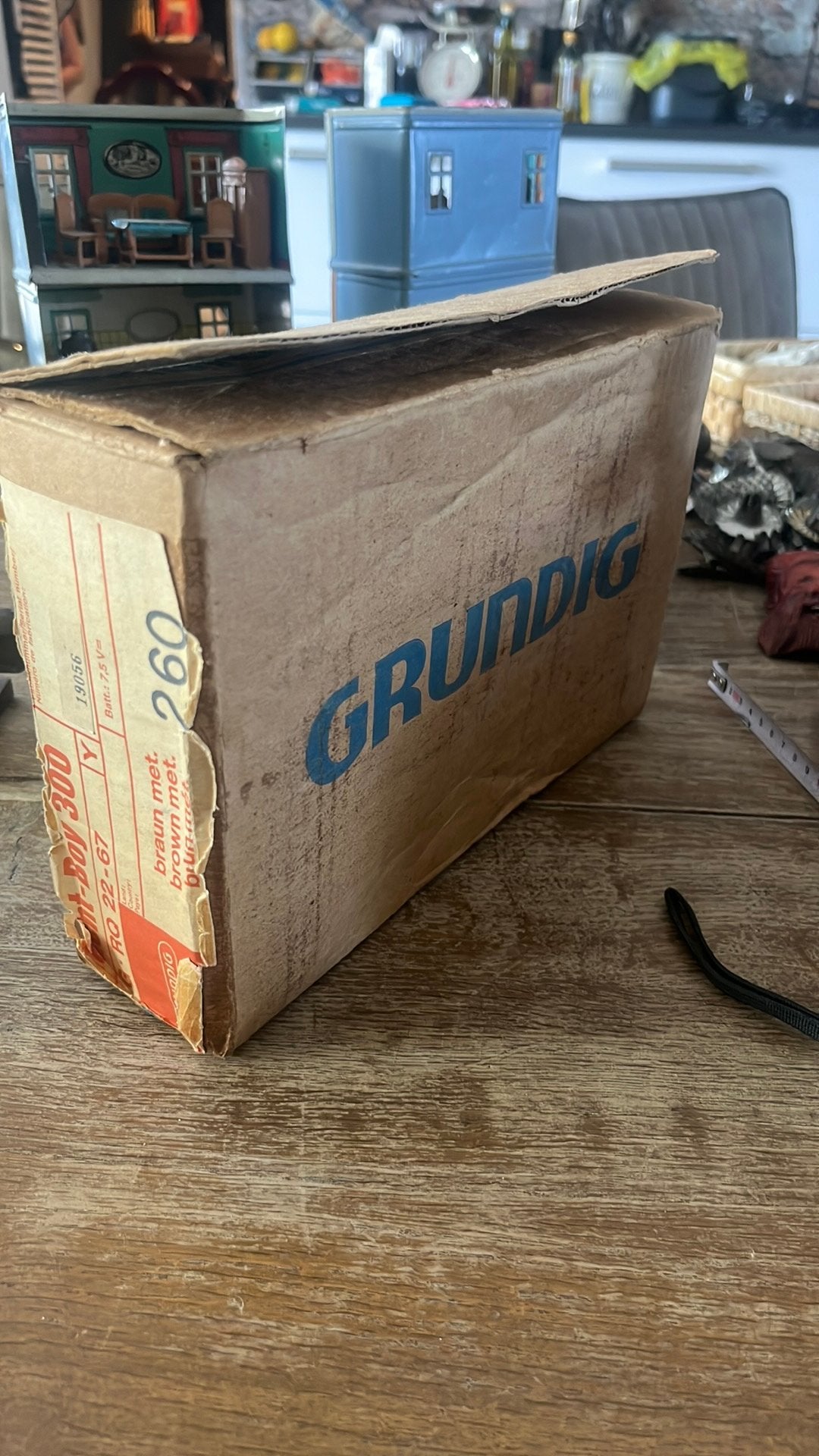 Vintage wereldontvanger “Grundig Yacht Boy 300”nieuw in doos, Ophalen of Verzenden