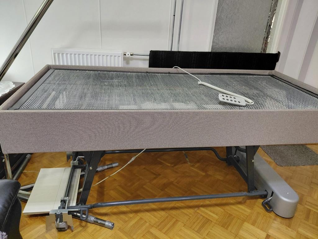 ELECTRISCH HOOG LAAG BED !!!, Huis en Inrichting, Slaapkamer | Matrassen en Bedbodems, Gebruikt, 90 cm, Eenpersoons, Ophalen of Verzenden