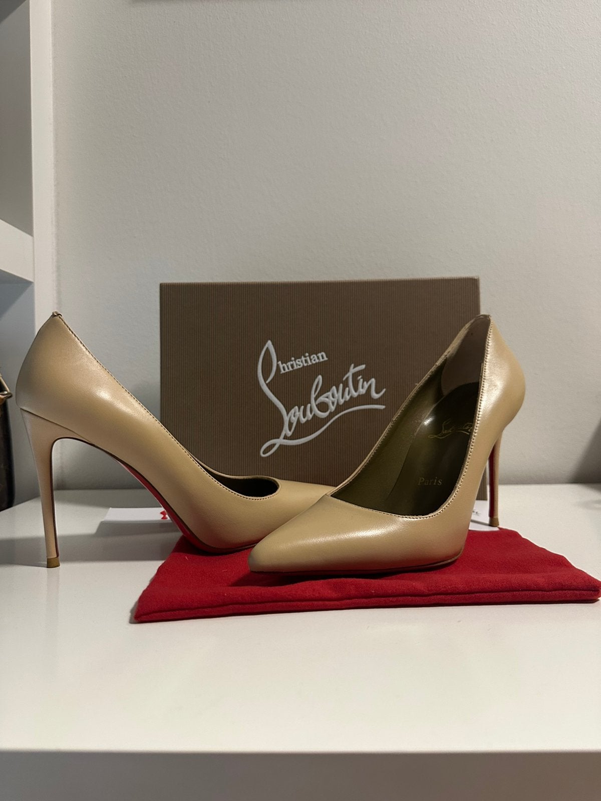 Christian louboutin hakken, Ophalen of Verzenden, Zo goed als nieuw, Zwart