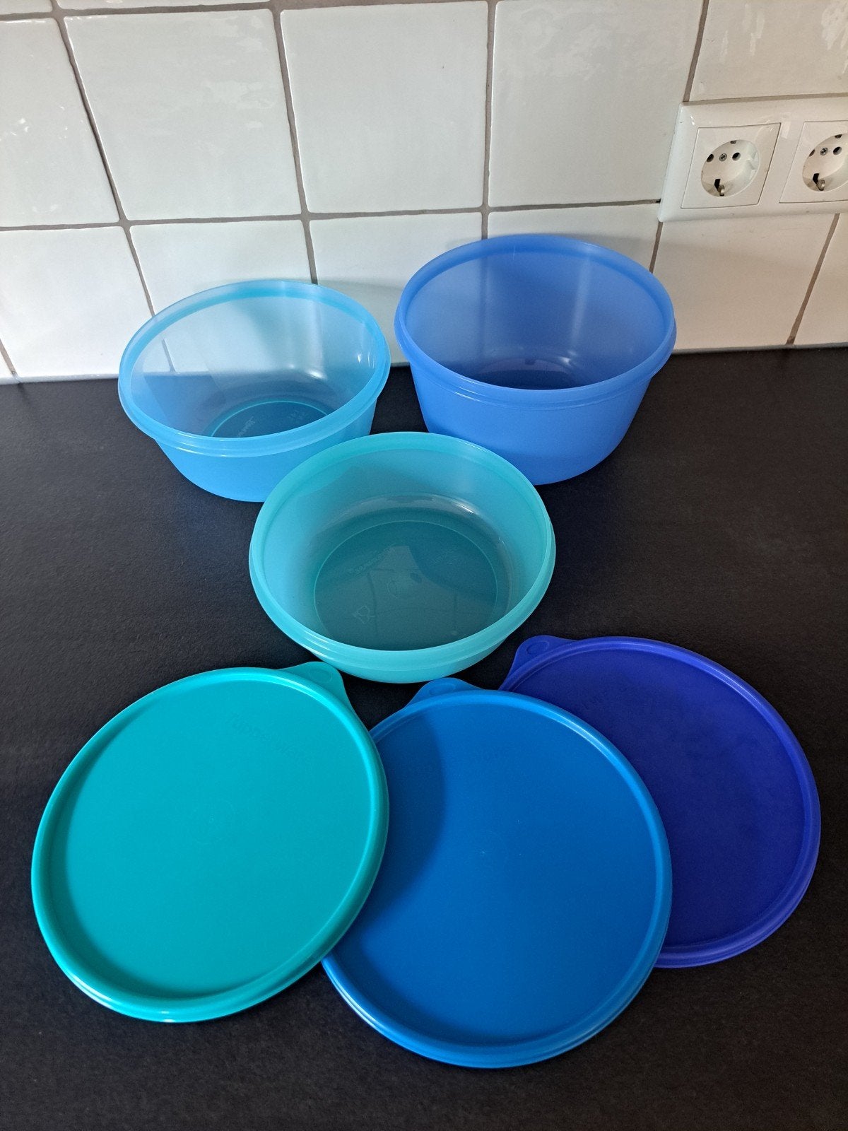 Tupperware kommen met deksels - 3 stuks, Ophalen of Verzenden, Gebruikt, Groen, Bak of Kom