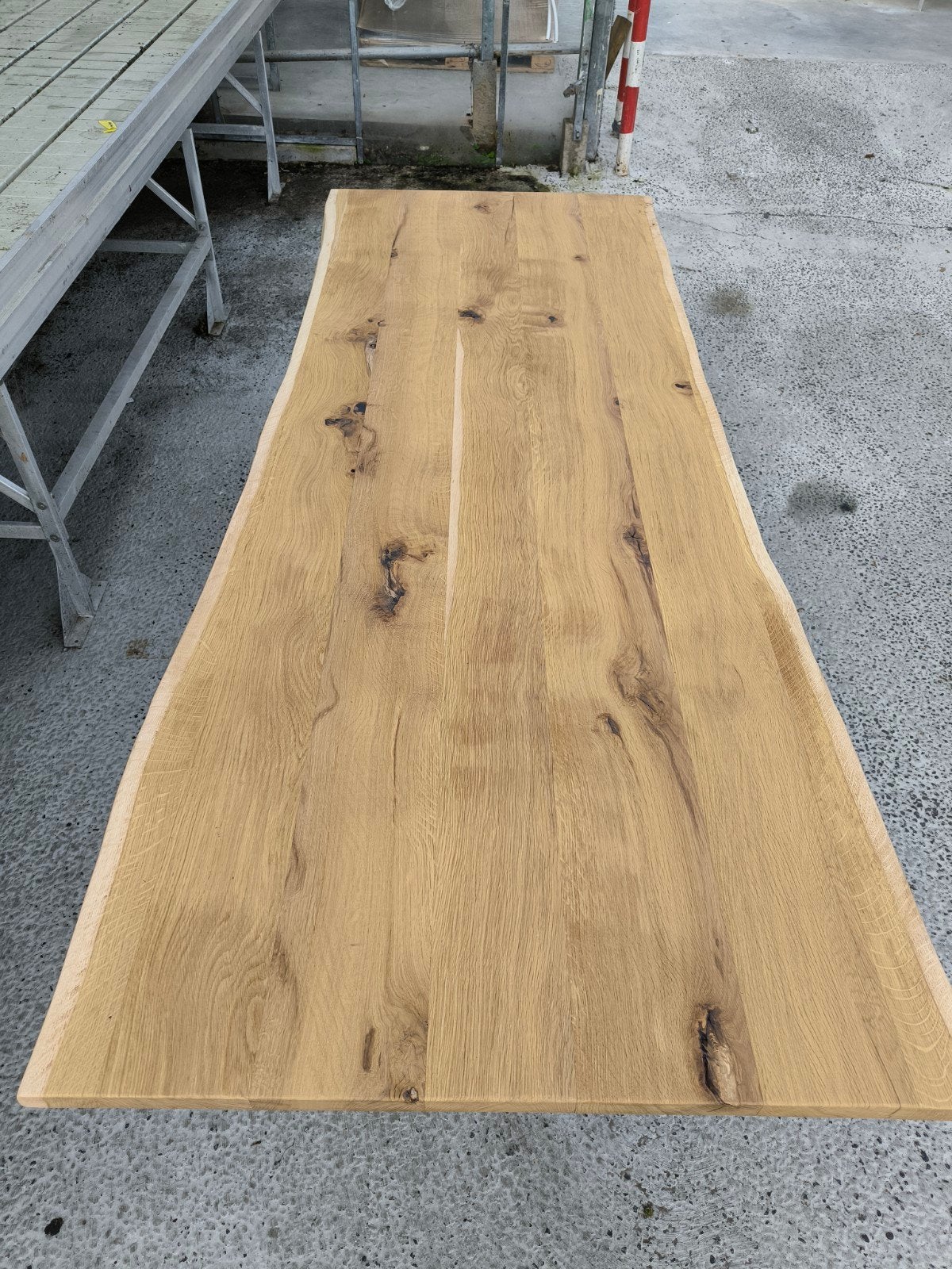 Eikenhouten tafelblad met stalen onderstel - 2.40m x 0.90m, Ophalen, 50 tot 100 cm, Vijf personen of meer, Eikenhout