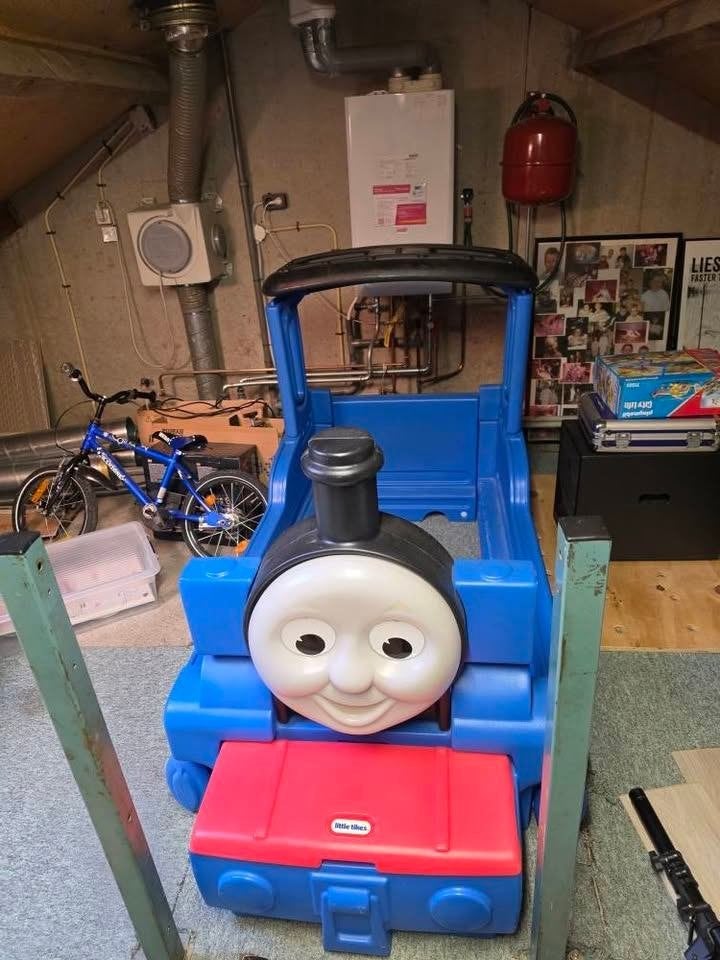 Thomas de Trein kinderbed met lattenbodem (zonder matras), Ophalen, Gebruikt, 70 tot 85 cm, Lattenbodem