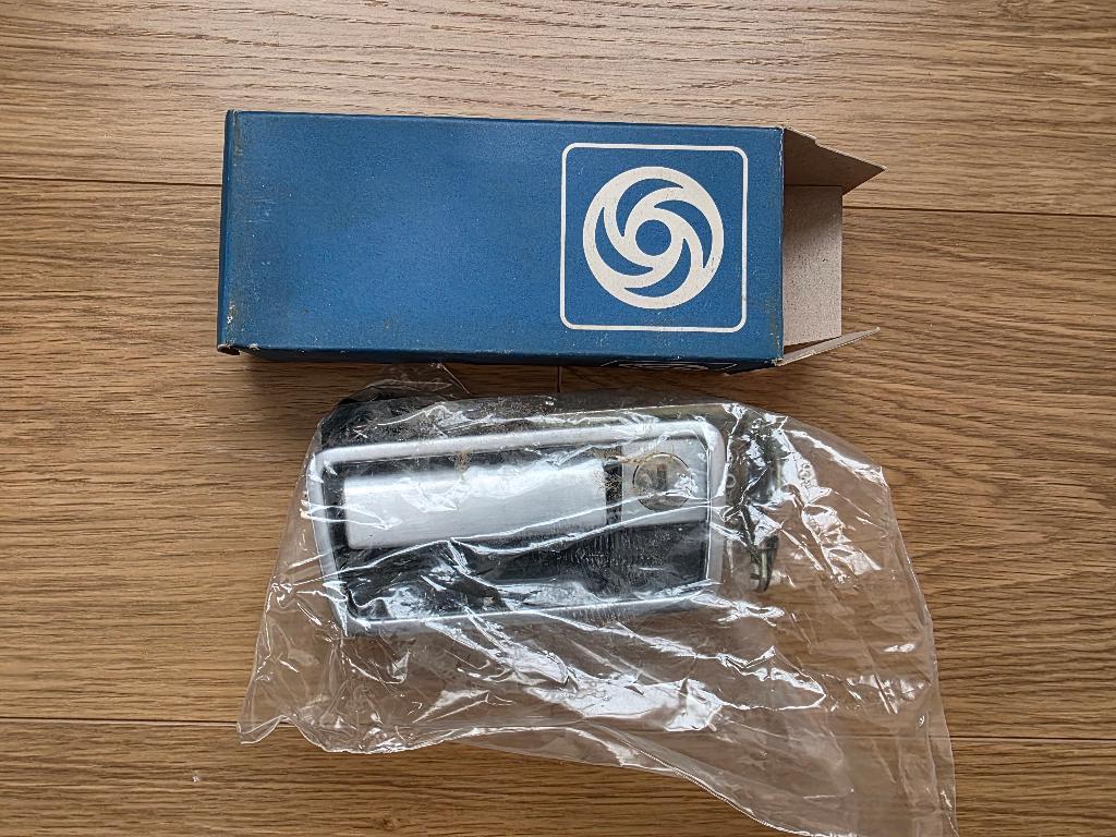 2x Rover SD1 2300 2600 3500 nieuwe deurklink met 2 sleutels, Auto-onderdelen, Interieur en Bekleding, Oldtimer onderdelen, Overige automerken