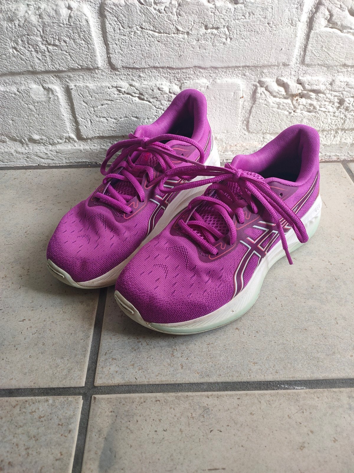 ASICS Gel Cumulus 26 GS Hardloopschoenen - Maat 37, Gebruikt, Hardloopschoenen, Ophalen of Verzenden, Hardlopen