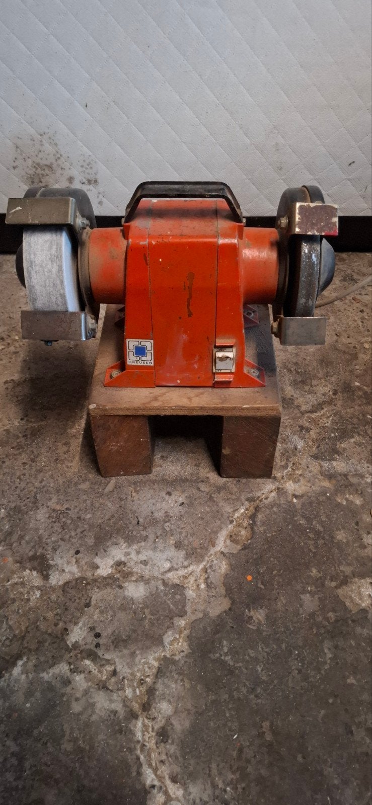 Creusen Slijpsteen DS 7150 T3, Doe-het-zelf en Verbouw, Ophalen, Gebruikt, Werkbankslijpmachine