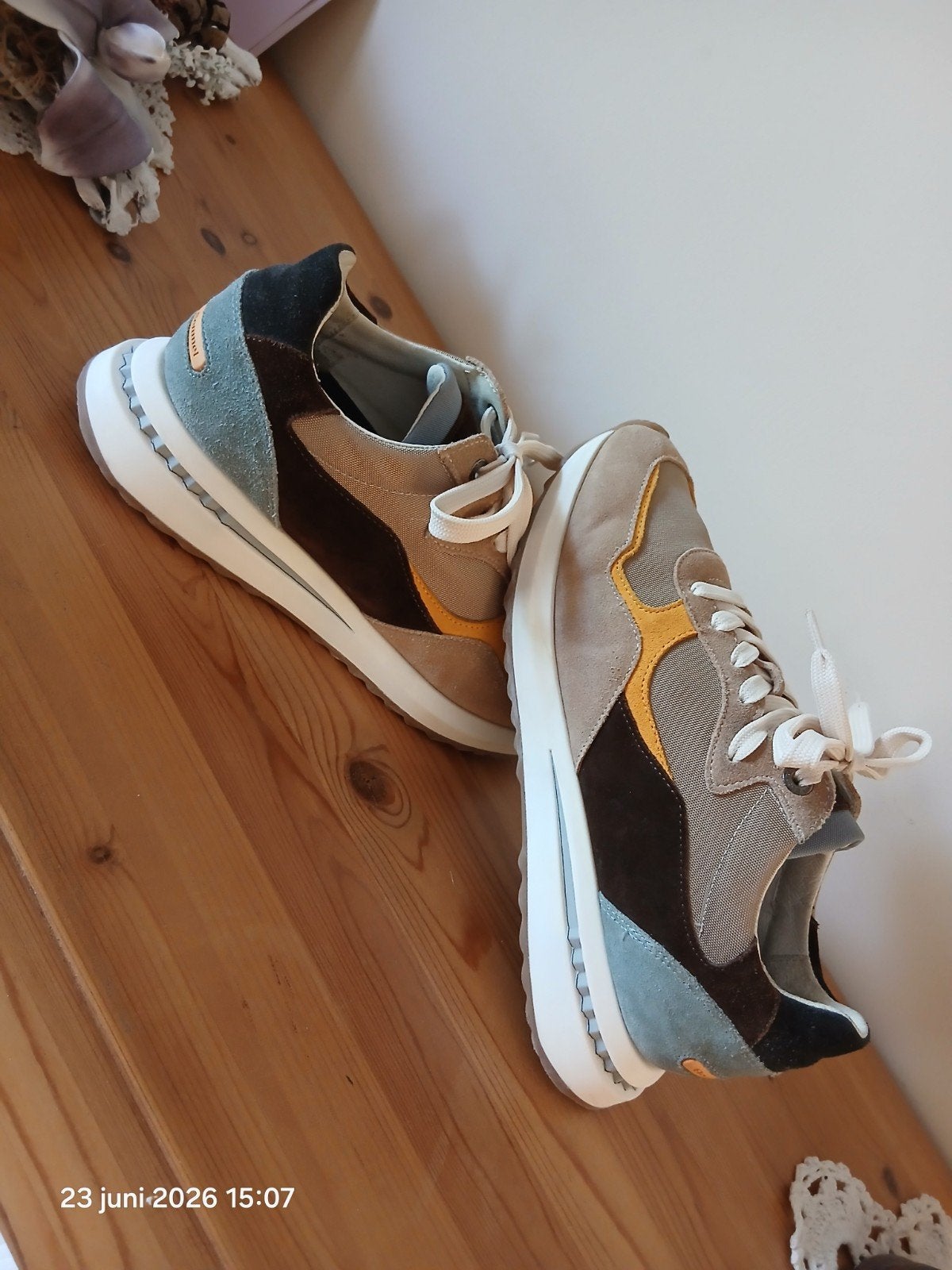 Floris van Bommel maat 39.5 nieuwprijs 219.95 €, Kleding | Dames, Schoenen, Schoenen met lage hakken, Beige, Floris van Bommel